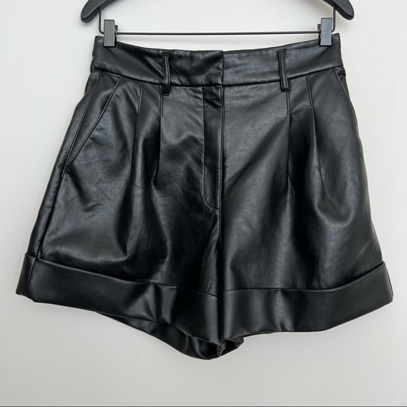 ARITZIA Wilfred Labyrinth Cuffed Faux Leather Shorts - Picture 7 of 15